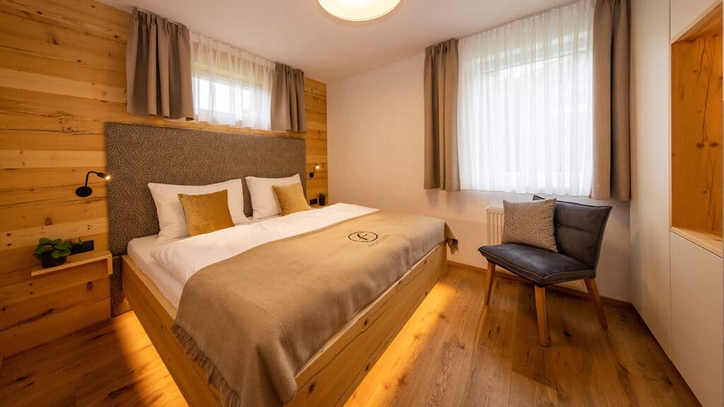 FESH LIVING Schlafzimmer Doppelbett