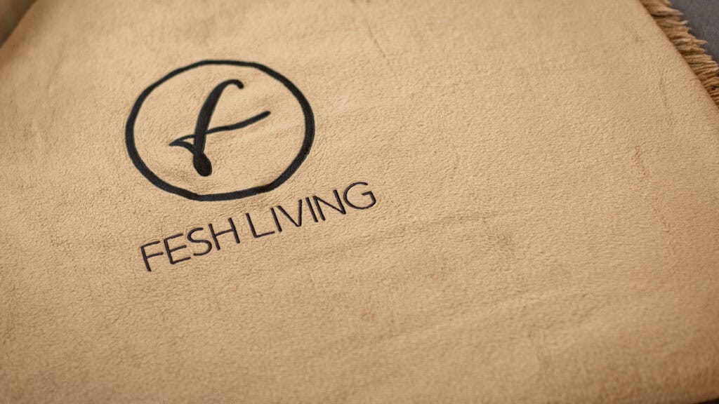 FESH LIVING Schlafzimmer Doppelbett Bettwäsche