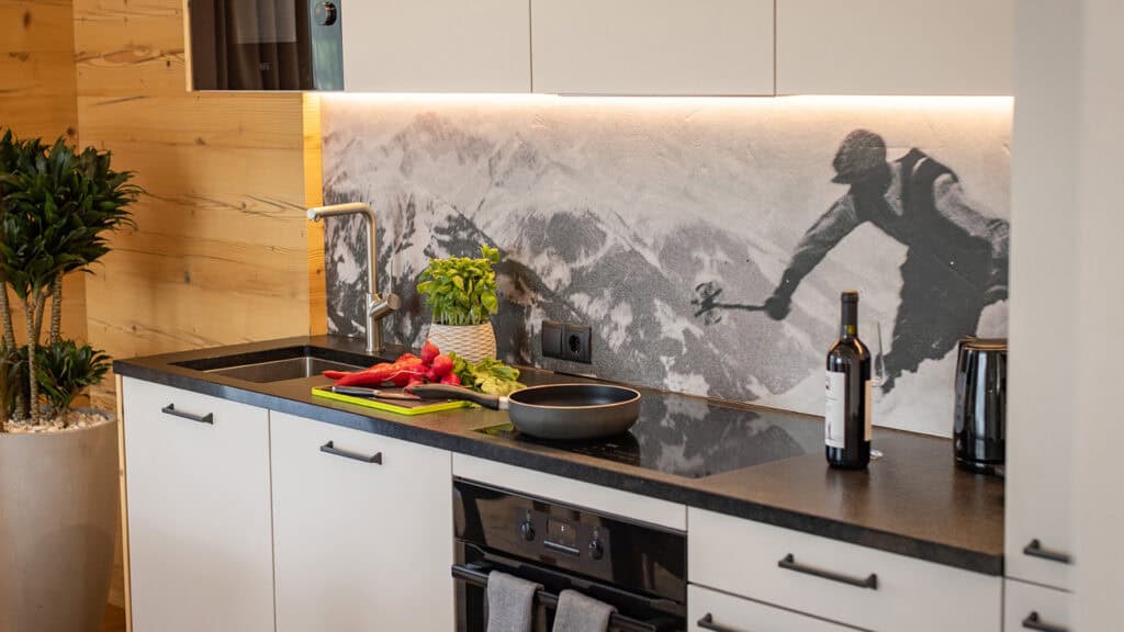 FESH LIVING Küche Backrohr Herd Geschirrspüler Wasserkocher