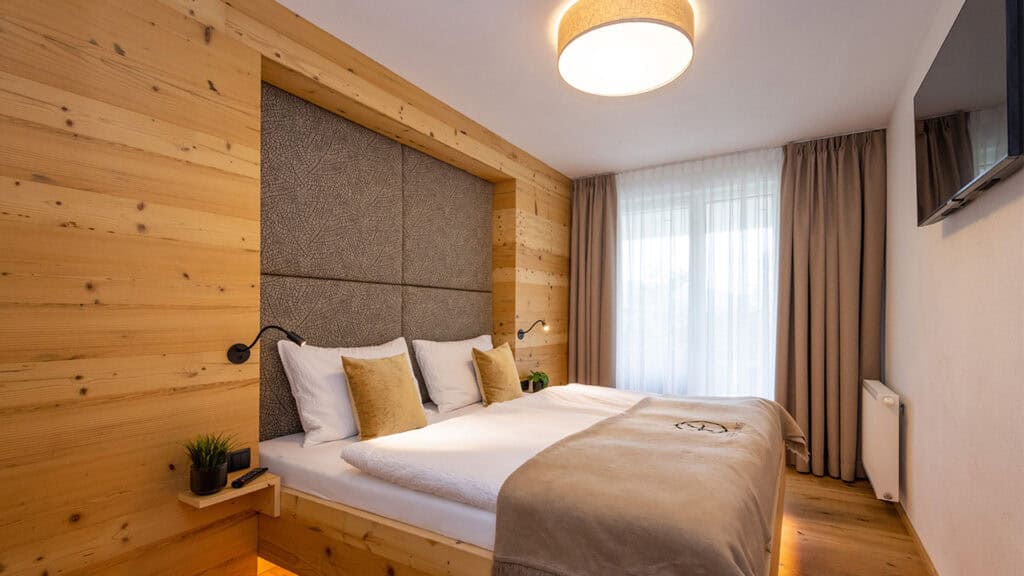 FESH LIVING Schlafzimmer Doppelbett Smart-TV